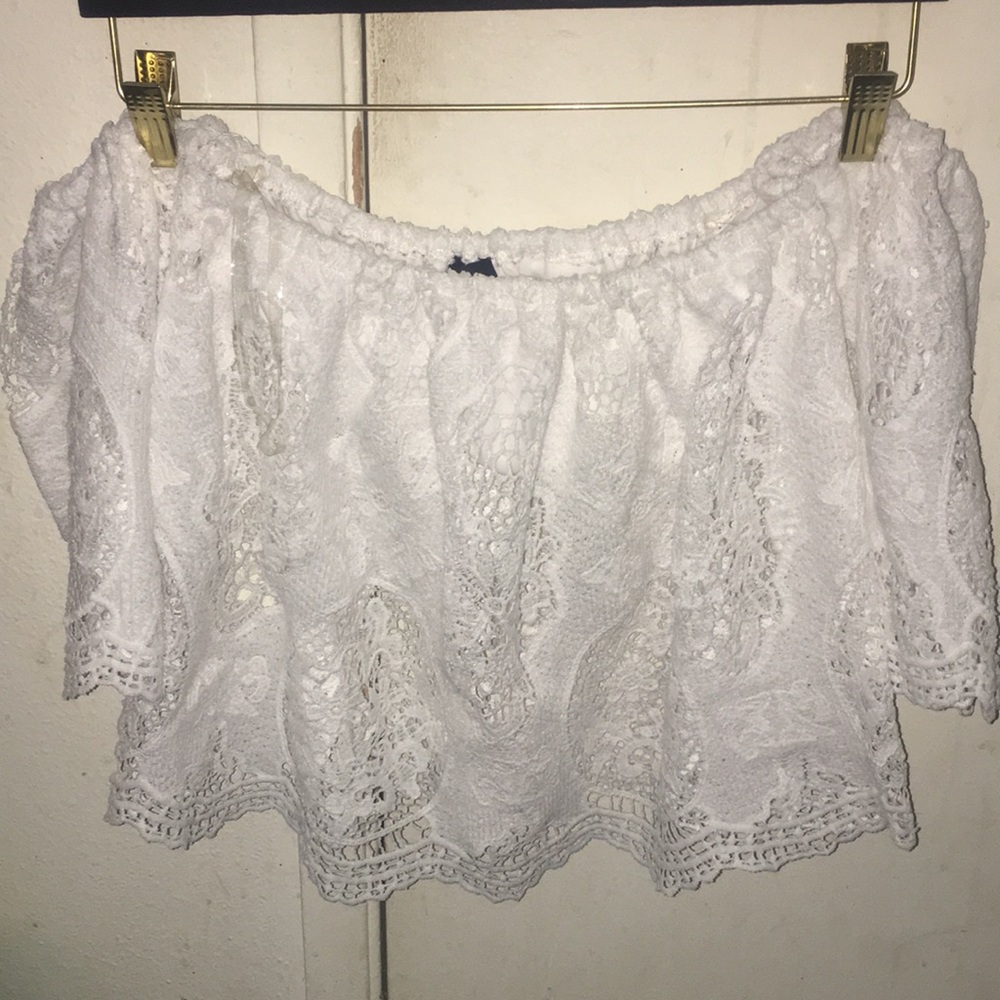 White Off the shoulders blouse